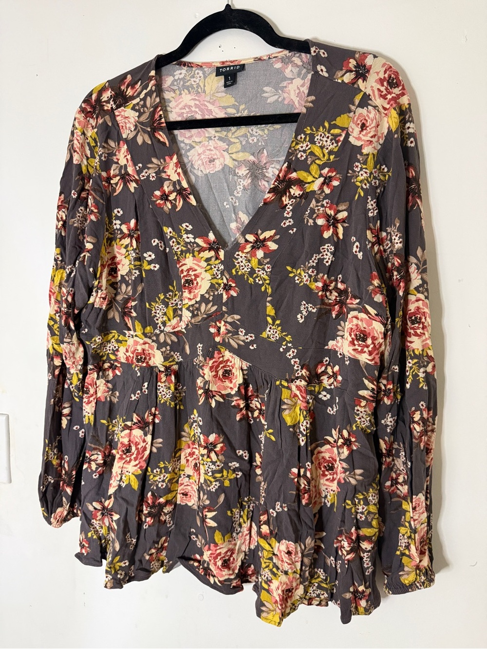 torrid Gray Floral V-Neck Peplum Blouse with Pink Roses